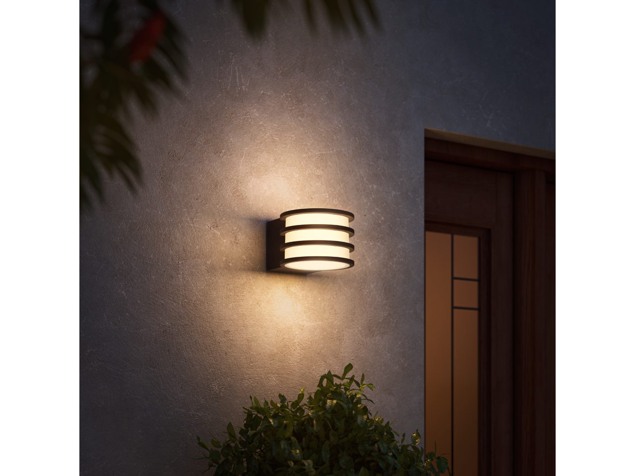 Philips HUE Lucca Outdoor Wall Light