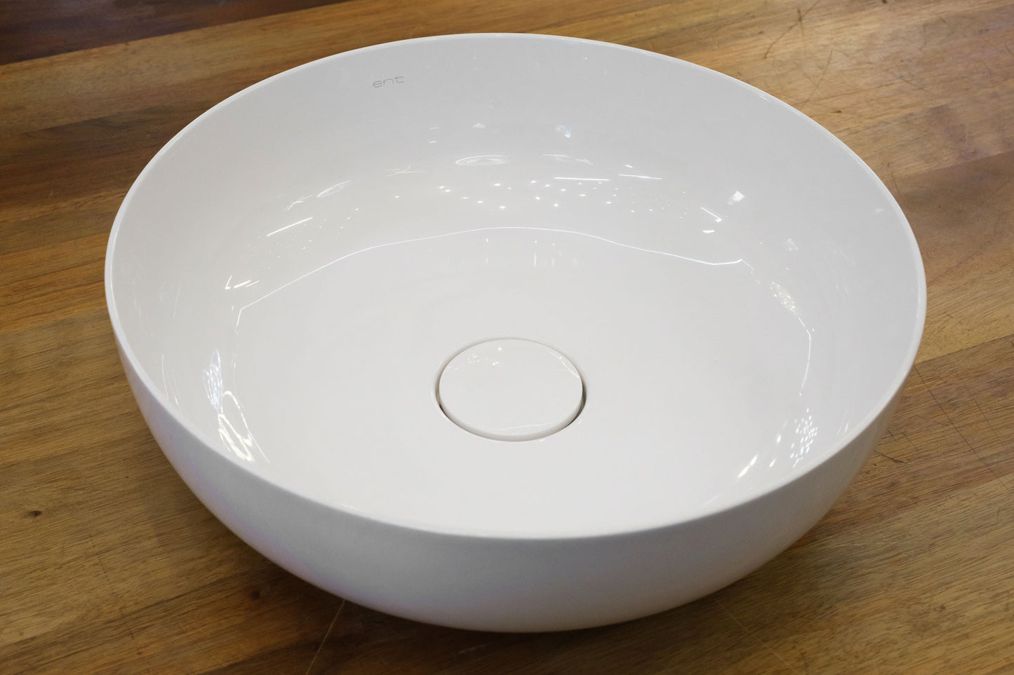 ent Signature Series Counter Top Basin #B2 Glossy White