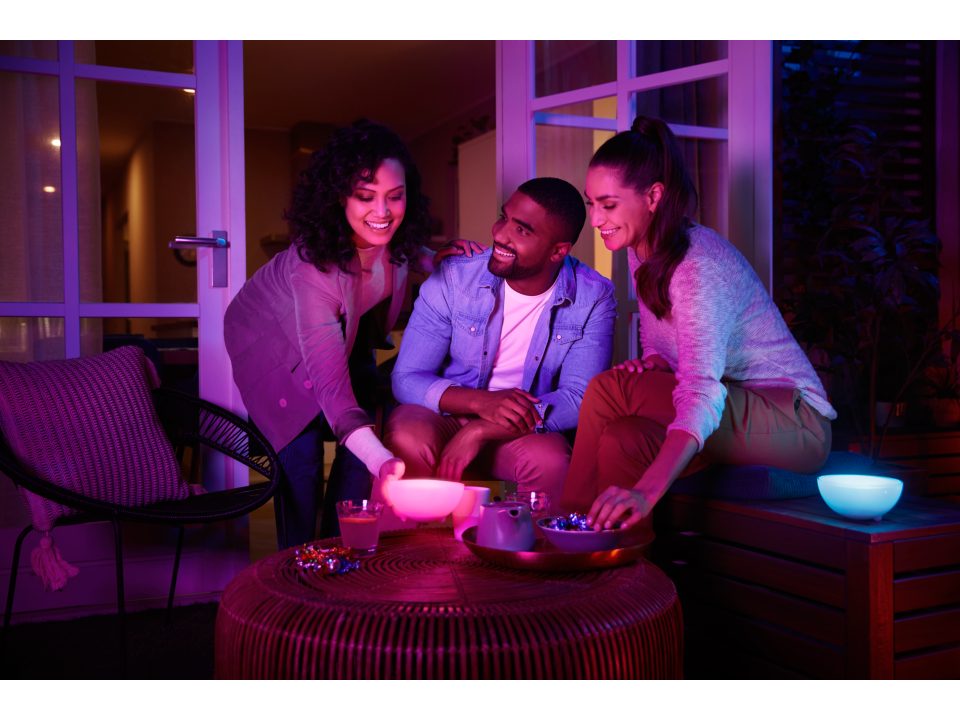 Philips HUE Go V2 RGB Portable Lamp